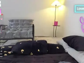 Chaturbate Watch Live Sex Cams of bellalovesherfellas
