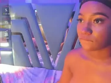 Chaturbate Live Porn of emii_brown