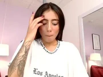 Chaturbate Live Sex of cataleyaa23