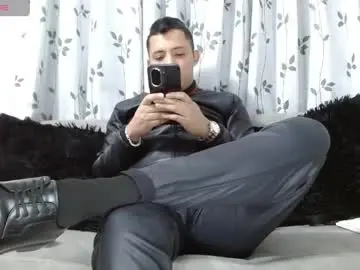 Chaturbate Live Porn of mike__fetish