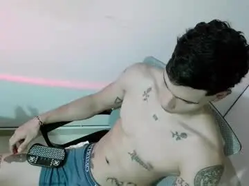 Chaturbate Live Sex Cam of srghost333