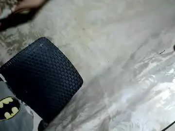 Chaturbate Live Sex Cam of hugecock_macy
