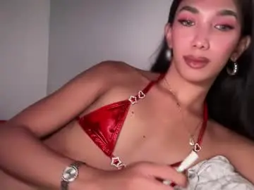 Chaturbate Live Sex Cam of azalea_cum69