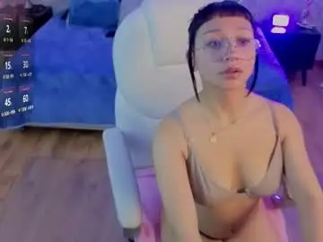 Chaturbate Live Sex Cam of mia_bloom2