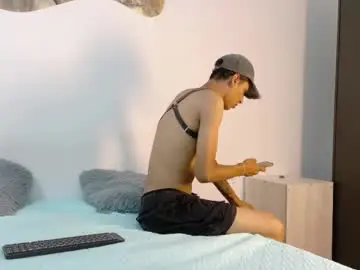 Chaturbate Sex Cam of cameronsilverman