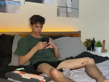 Chaturbate Live Sex Cam of kevin_do0