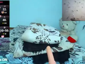 Chaturbate Live Sex Cam of antonella0769