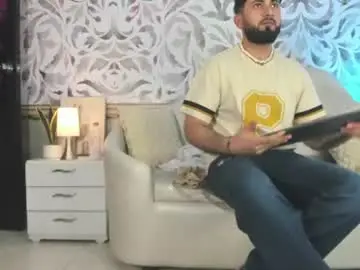 Chaturbate Live Porn of bear_mao_