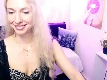 Chaturbate Free Porn Cam of cute_smile_shy