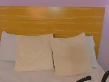 Chaturbate Live Sex Cam of luna_blazze_