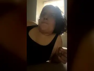 Chaturbate Live Sex Cam of lydiasheer
