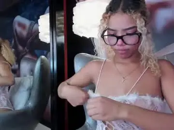 Chaturbate Live Sex of miss__katia