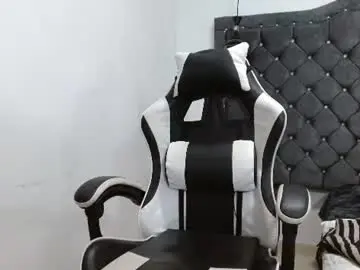 Chaturbate Live Sex Cam of luka_big18
