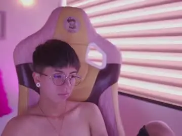 Chaturbate Live Porn of tommy_blue1