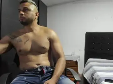 Chaturbate Sex Cam of ryan_xc1