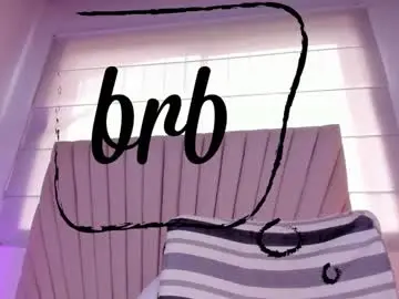 Chaturbate Live Porn of valeria_uribe22