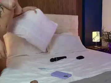 Chaturbate Adult Video Chat of camilavelour