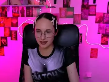 Chaturbate Adult Video Chat of hope_shadow