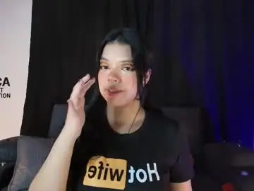 Chaturbate Adult Webcam of yungelitamor_
