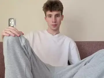 Chaturbate Live Sex Cam of cute_brian