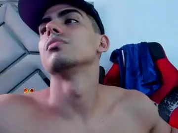Chaturbate Live Sex Cam of danterouxx