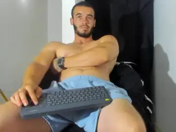 Chaturbate Live Sex Cam of shooter_boy_