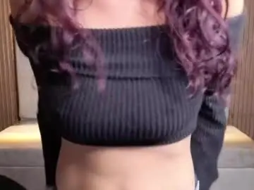 Chaturbate Live Sex Cam of miiaa_evans1