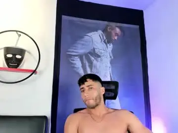 Chaturbate Live Sex Cam of gato_pascal
