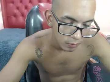 Chaturbate Adult Webcams of maximiliano_hotdevil
