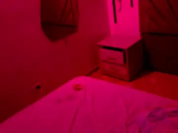 Chaturbate Live Sex Cam of naughtyfusion_os