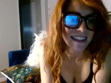Chaturbate Nude Webcam of queenamber22
