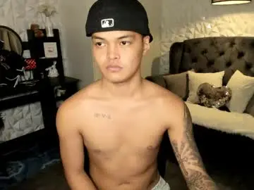 Chaturbate Adult Video Chat of asianhugescott