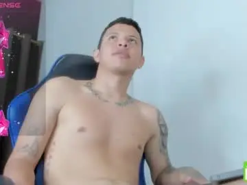 Chaturbate Adult Video Chat of steven_skinnyboy