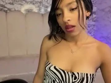 Chaturbate Watch Live Sex Cams of adarasuri_v