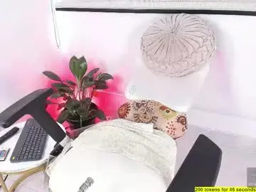 Chaturbate Free Porn Cam of criss_evanss1