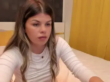Chaturbate Live Sex Cam of elisetyler89