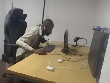 Chaturbate Live Sex Cam of masterdomfuck