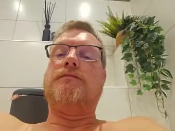 Chaturbate Live Sex of dirkkie1975