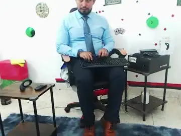 Chaturbate Adult Webcam of kalethbigdick88