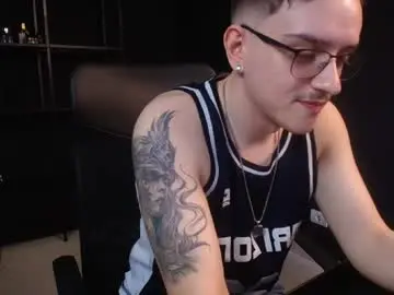 Chaturbate Live Sex Cam of felixstark