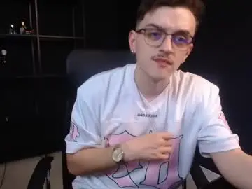 Chaturbate Live Sex Cam of felixstark