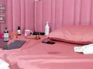 Chaturbate Live Sex of isabella_santos1