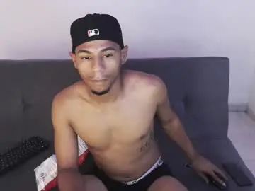 Chaturbate Live Sex of kings_latins
