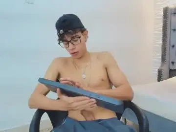 Chaturbate Sex Chat of lenny_knox2