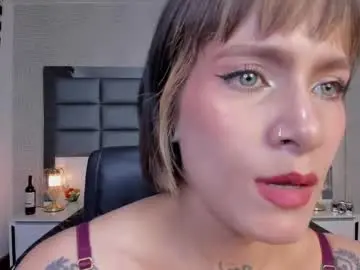 Chaturbate Adult Video Chat of mrs_regina_clk