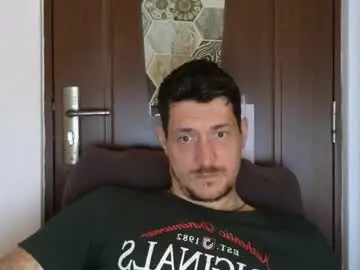 Chaturbate Watch Live Sex Cams of tattooedhunk_