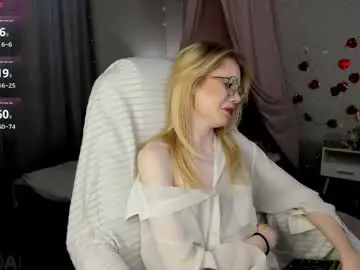 Chaturbate Live Porn of esme_runn