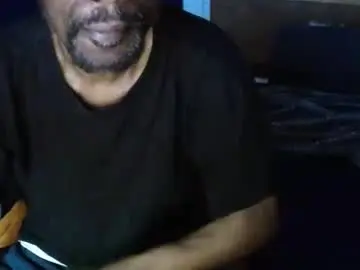 Chaturbate Watch Live Sex Cams of leeguy_hugedick