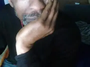Chaturbate Nude Webcam of leeguy_hugedick