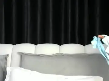 Chaturbate Live Sex Cam of pretty_queennie